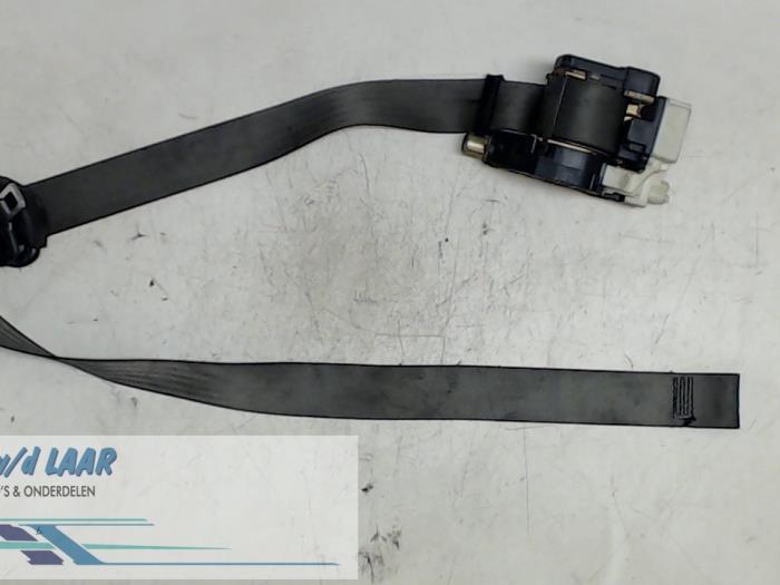 Front seatbelt, right from a Fiat Punto II (188) 1.9 JTD 80 ELX 3-Drs. 2000