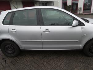 Used Rear door 4-door, right Volkswagen Polo IV (9N1/2/3) Price € 120,00 Margin scheme offered by Autodemontage van de Laar