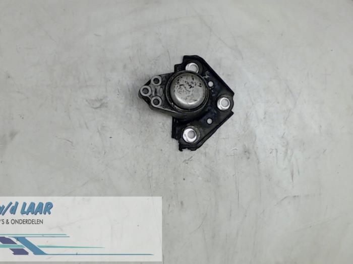 Used Engine mount Ford Fusion Price € 40,00 Margin scheme offered by Autodemontage van de Laar