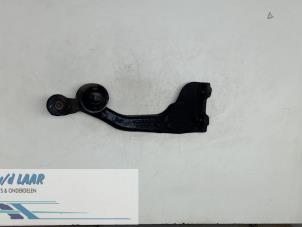 Used Rear upper wishbone, left Mercedes Vito (639.7) 2.2 109 CDI 16V Price € 40,00 Margin scheme offered by Autodemontage van de Laar