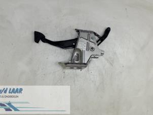 Used Brake pedal Volkswagen Touran (1T1/T2) 1.9 TDI 105 Price € 50,00 Margin scheme offered by Autodemontage van de Laar