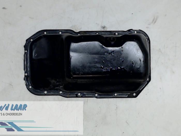 Gebrauchte Ölwanne Peugeot 206 Preis € 40,00 Margenregelung angeboten von Autodemontage van de Laar