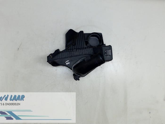 Begagnade Luftfilterhus Renault Clio III (BR/CR) 1.5 dCi FAP Pris € 50,00 Marginaltabell erbjuds av Autodemontage van de Laar