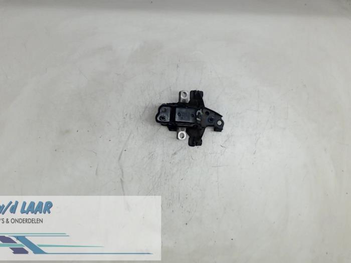 Usagé Support moteur Skoda Fabia (6Y3) 1.4i 16V Prix € 30,00 Règlement à la marge proposé par Autodemontage van de Laar