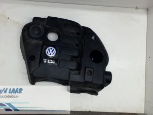 Usagé Cache sous moteur Volkswagen Passat Prix € 50,00 Règlement à la marge proposé par Autodemontage van de Laar