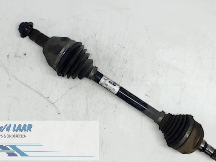 Used Front drive shaft, left Opel Insignia Country Tourer 2.0 CDTI 16V 130 ecoFLEX Price € 160,00 Margin scheme offered by Autodemontage van de Laar