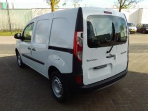 Usados Eje trasero de transmisión delantera Renault Kangoo Express (FW) 1.6 16V Precio € 120,00 Norma de margen ofrecido por Autodemontage van de Laar