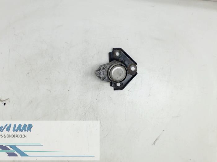 Used Engine mount Ford Fiesta 5 (JD/JH) 1.4 16V Price € 30,00 Margin scheme offered by Autodemontage van de Laar