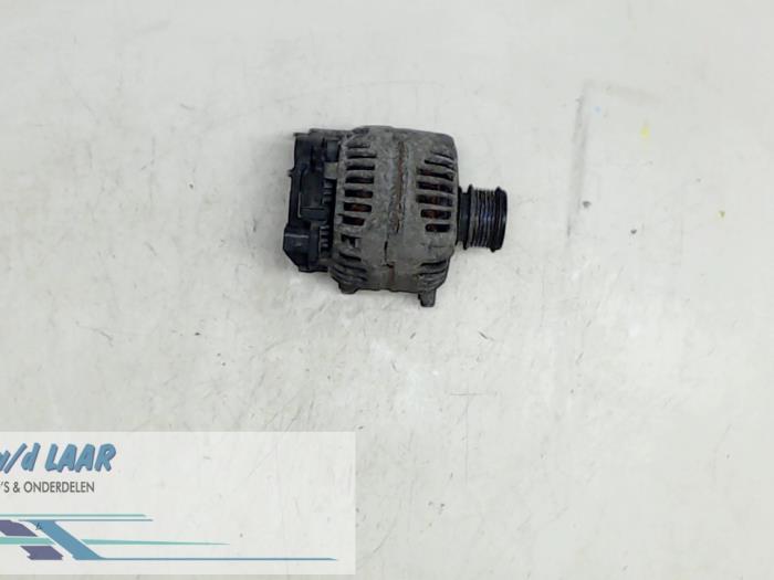 Usagé Dynamo Volkswagen Polo IV (9N1/2/3) 1.4 TDI 75 Prix € 50,00 Règlement à la marge proposé par Autodemontage van de Laar