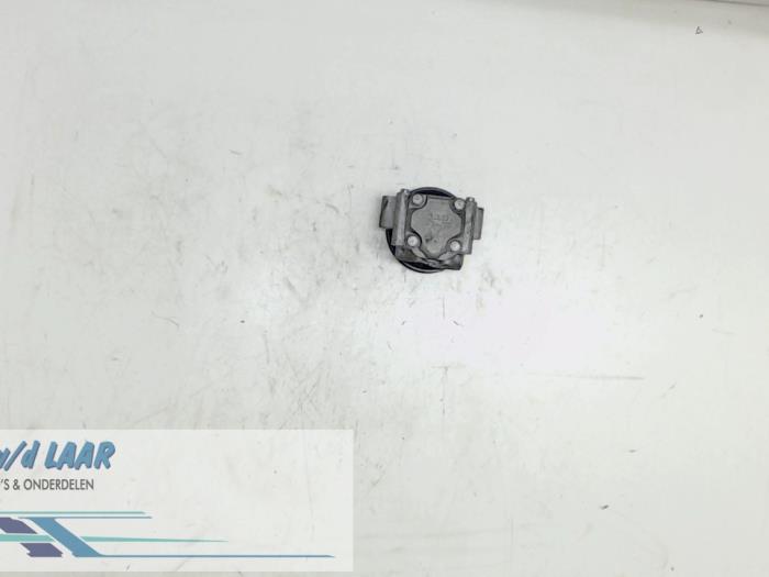 Usagé Pompe de direction Ford Fiesta 5 (JD/JH) 1.3 Prix € 60,00 Règlement à la marge proposé par Autodemontage van de Laar
