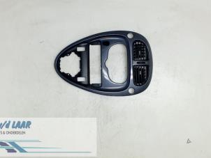 Usagé Grille aération tableau de bord Citroen Xsara Picasso (CH) 2.0 16V Prix € 40,00 Règlement à la marge proposé par Autodemontage van de Laar
