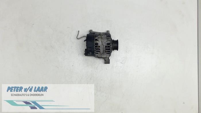 Usagé Dynamo Volkswagen Passat (3B2) 1.6 Prix € 35,00 Règlement à la marge proposé par Autodemontage van de Laar
