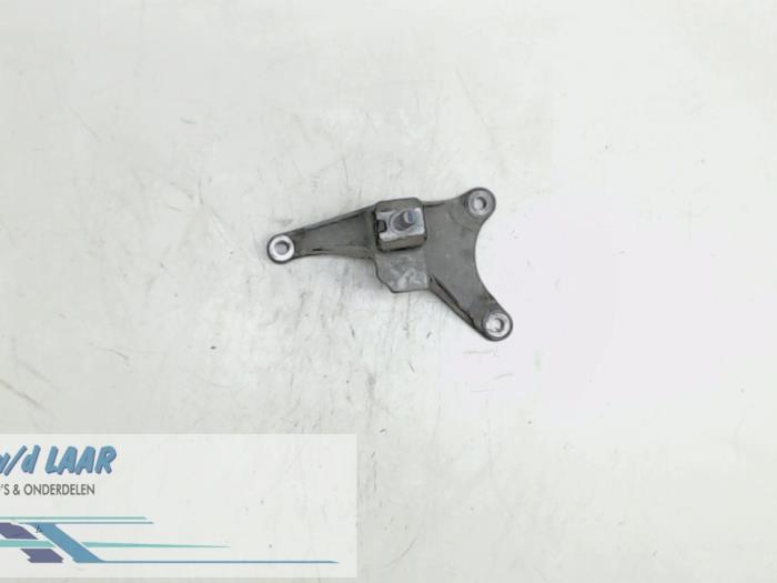 Used Engine mount Ford Transit Connect 1.8 TDCi 75 Price € 30,00 Margin scheme offered by Autodemontage van de Laar