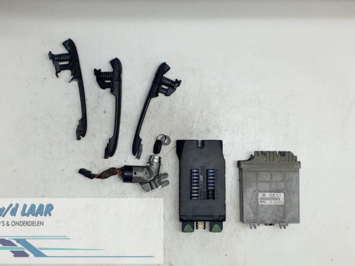 Used Engine management computer Volkswagen LT II 28/31/35 2.5 Sdi Price on request offered by Autodemontage van de Laar