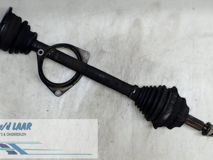 Gebrauchte Antriebswelle links vorne Renault Megane Scénic (JA) 2.0 RT Preis € 35,00 Margenregelung angeboten von Autodemontage van de Laar