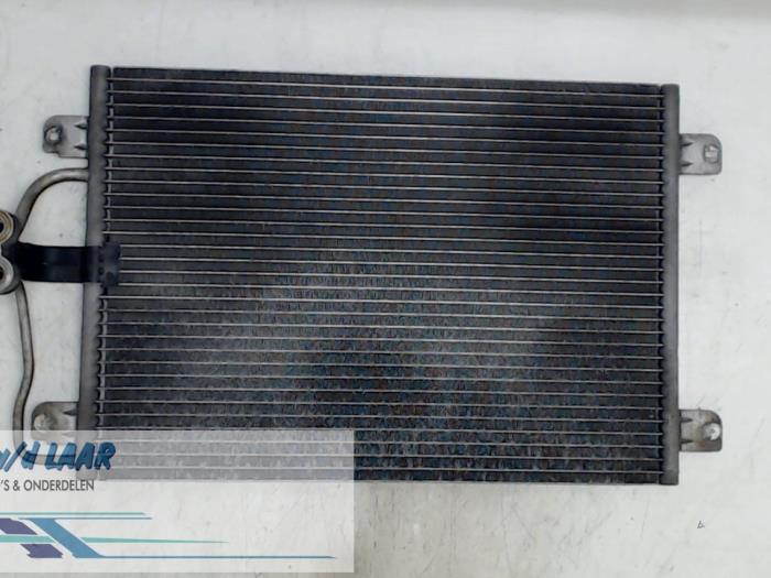 Begagnade AC-radiator Renault Megane Scénic (JA) 2.0 RT Pris € 70,00 Marginaltabell erbjuds av Autodemontage van de Laar