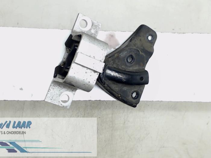 Used Engine mount Dacia Sandero I (BS) 1.4 Price € 40,00 Margin scheme offered by Autodemontage van de Laar