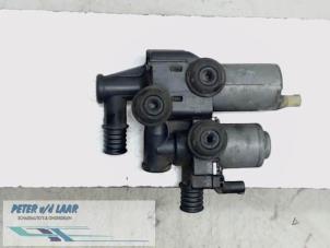 Usagé Pompe à eau supplémentaire BMW 3 serie (E46/4) 318i 16V Prix € 60,00 Règlement à la marge proposé par Autodemontage van de Laar
