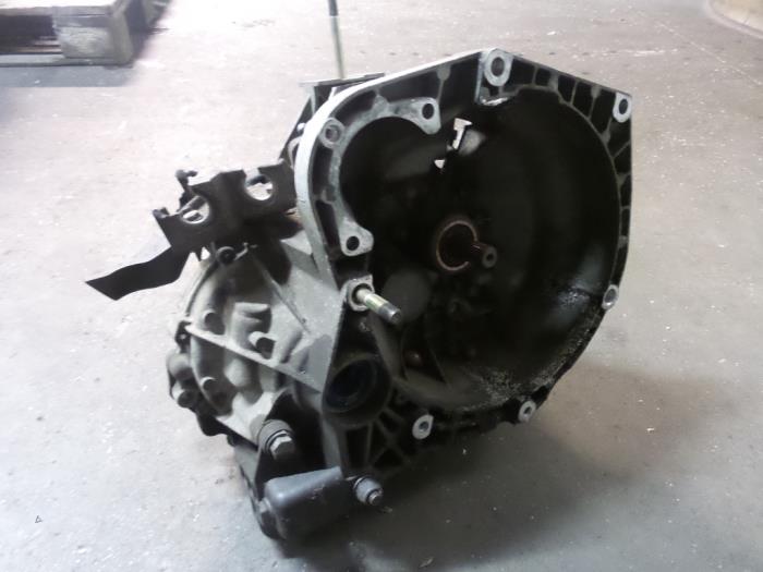 Getriebe van een Fiat Stilo (192A/B) 1.8 16V 5-Drs. 2001