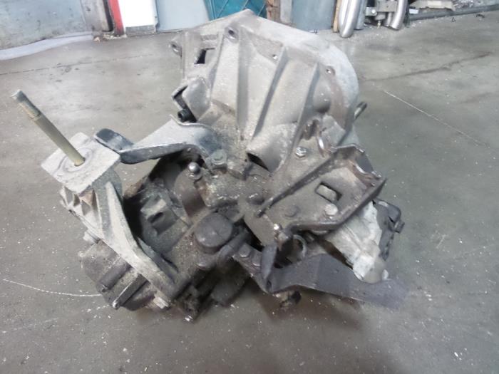 Getriebe van een Fiat Stilo (192A/B) 1.8 16V 5-Drs. 2001