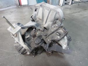 Getriebe van een Fiat Stilo (192A/B) 1.8 16V 5-Drs. 2001
