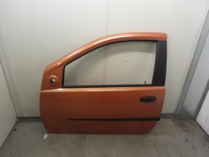 Used Door 2-door, left Fiat Punto II (188) 1.2 60 S 3-Drs. Price € 70,00 Margin scheme offered by Autodemontage van de Laar