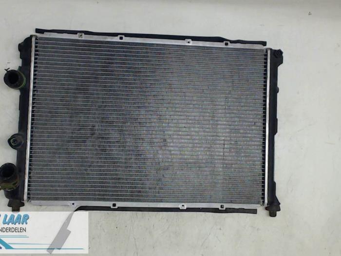 Usagé Radiateur Renault Megane (BA) 2.0i ,Autom. Prix € 25,00 Règlement à la marge proposé par Autodemontage van de Laar