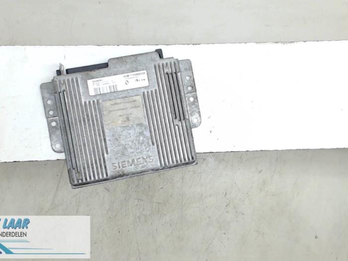Used Engine management computer Renault Megane (BA) 2.0i ,Autom. Price € 100,00 Margin scheme offered by Autodemontage van de Laar