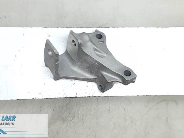 Used Engine mount Renault Megane IV (RFBB) 1.5 Energy dCi 110 Price € 30,00 Margin scheme offered by Autodemontage van de Laar
