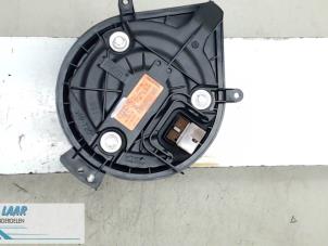 Usados Motor de ventilador de calefactor Audi A4 Precio € 90,00 Norma de margen ofrecido por Autodemontage van de Laar