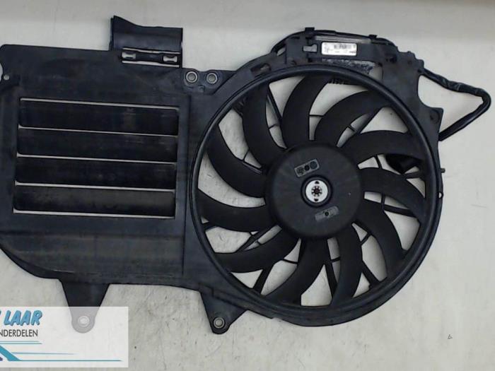 Używane Silnik wentylatora Audi A4 Avant (B7) 2.0 TDI 16V Cena € 100,00 Procedura marży oferowane przez Autodemontage van de Laar