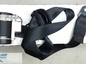 Used Rear seatbelt, right Fiat Ulysse (179) 2.2 JTD 16V Price € 60,00 Margin scheme offered by Autodemontage van de Laar