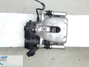 Used Rear brake calliper, right Renault Megane IV (RFBB) 1.2 Energy TCE 100 Price € 75,00 Margin scheme offered by Autodemontage van de Laar