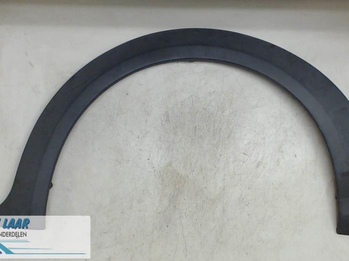 Wheel arch strip from a Ford Transit Connect 1.8 TDCi 75 2008