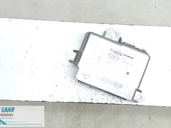 Gebrauchte Airbag Modul Renault Megane II (BM/CM) 1.9 dCi 120 Preis € 50,00 Margenregelung angeboten von Autodemontage van de Laar