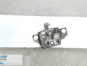 Used Bonnet lock mechanism Renault Modus/Grand Modus (JP) 1.6 16V Price € 25,00 Margin scheme offered by Autodemontage van de Laar