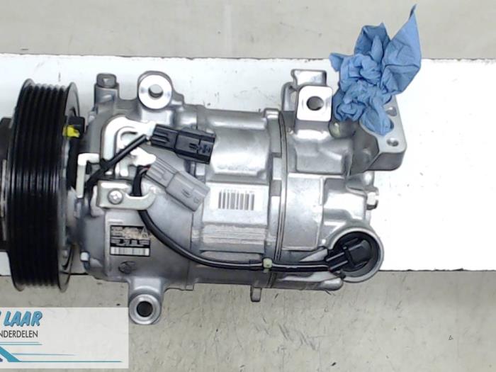 Air conditioning pump Renault Kadjar 1.5 dCi DPF 926004EA0A K9K646