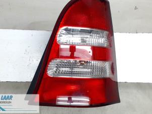 Używane Tylne swiatlo pozycyjne prawe Mercedes A (W168) 1.7 A-170 CDI 16V Cena € 40,00 Procedura marży oferowane przez Autodemontage van de Laar
