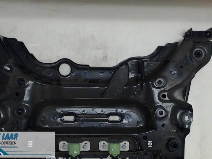 Subframe from a Renault Espace (RFCJ) 1.6 Energy dCi 160 EDC 2015