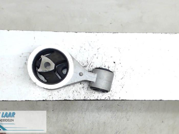 Used Engine mount Renault Koleos I 2.5 16V 4x4 Price € 30,00 Margin scheme offered by Autodemontage van de Laar