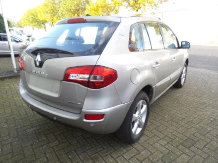 PDC Sensor Set van een Renault Koleos I 2.5 16V 4x4 2008