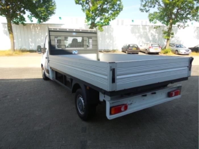 Usados Ventanilla detrás Renault Master III (FV) 2.3 dCi 125 16V FWD Precio € 70,00 Norma de margen ofrecido por Autodemontage van de Laar