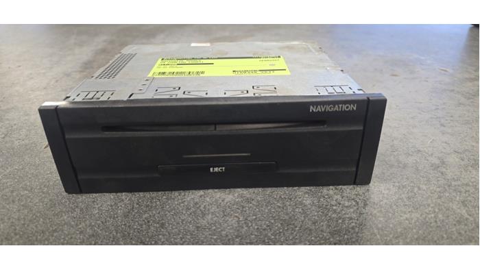 Usagé Module navigation Volkswagen Phaeton (3D) 3.0 V6 TDI 24V 4Motion Prix € 150,00 Règlement à la marge proposé par Autodemontage van de Laar