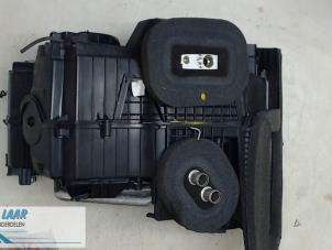 Usados Cuerpo de calefactor Dacia Duster (HS) 1.5 dCi 4x4 Precio € 100,00 Norma de margen ofrecido por Autodemontage van de Laar