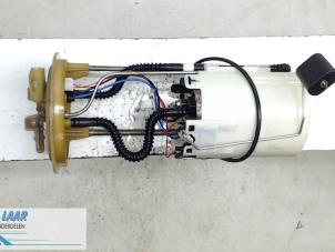 Usados Bomba eléctrica de combustible Mercedes Sprinter 3,5t (906.63) 311 CDI 16V Precio € 90,00 Norma de margen ofrecido por Autodemontage van de Laar