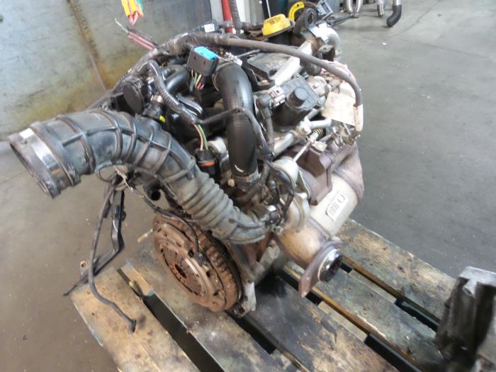 Used Engine Renault Clio III (BR/CR) 1.5 dCi 70 Price € 750,00 Margin scheme offered by Autodemontage van de Laar