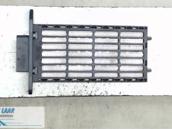 Używane Element grzewczy Renault Captur I (2R) 1.5 Energy dCi 90 FAP Cena € 50,00 Procedura marży oferowane przez Autodemontage van de Laar