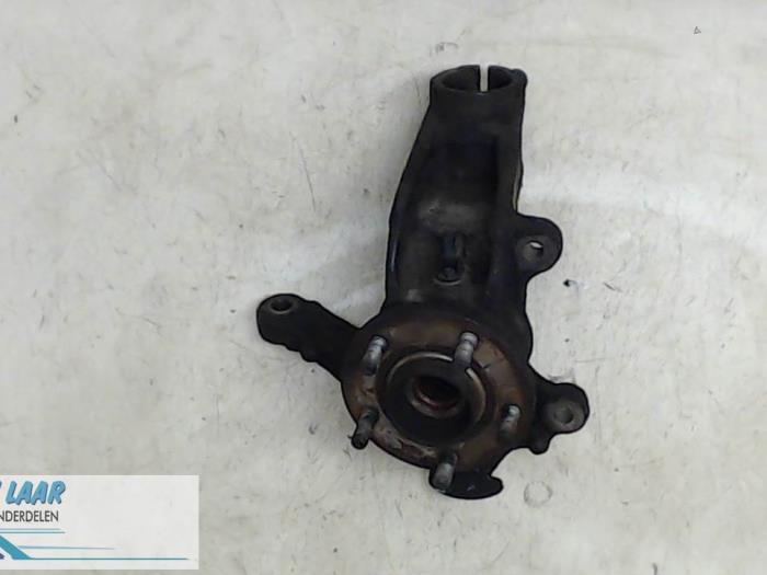 Knuckle, front right from a Ford Mondeo IV Wagon 2.0 TDCi 140 16V 2008