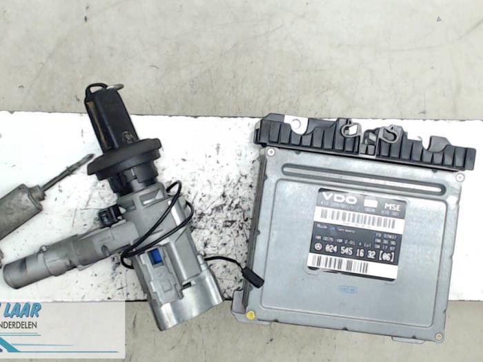 Used Engine management computer Mercedes SLK (R170) 2.0 200 16V Price € 180,00 Margin scheme offered by Autodemontage van de Laar