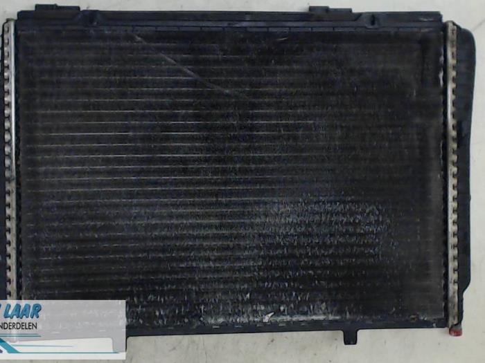 Usagé Radiateur Mercedes SLK (R170) 2.0 200 16V Prix € 25,00 Règlement à la marge proposé par Autodemontage van de Laar